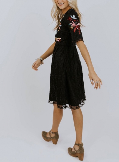 short sleeve embroidered dress